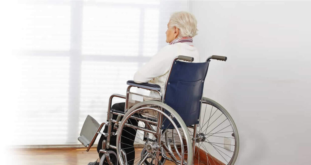 Yalnız babaya bayan bakıcı